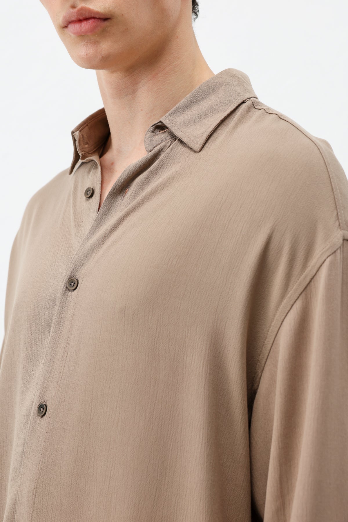 Hafif Dokulu Oversize Gömlek Vizon