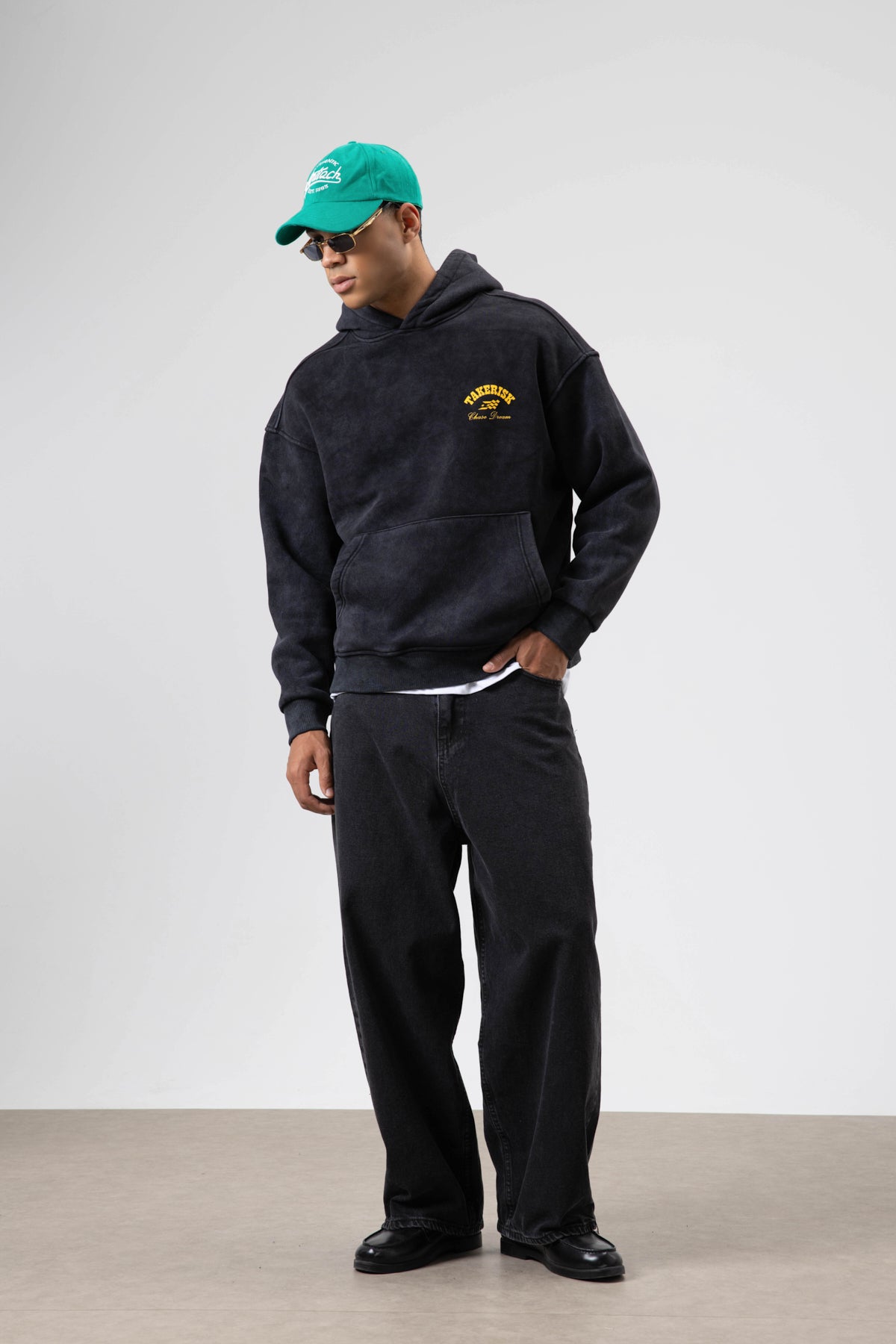 Oversize Yıkamalı Boxy Fit Kapüşonlu Sweatshirt Siyah