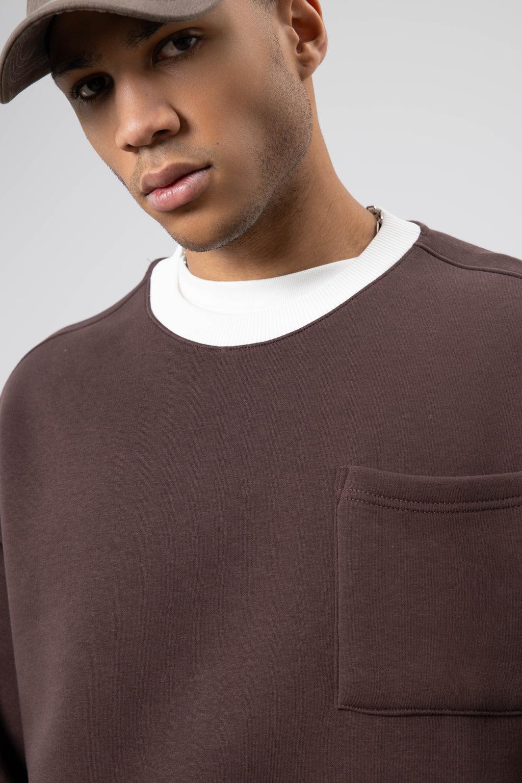 Bisiklet Yaka Cep Detaylı Oversize Sweatshirt Kahve