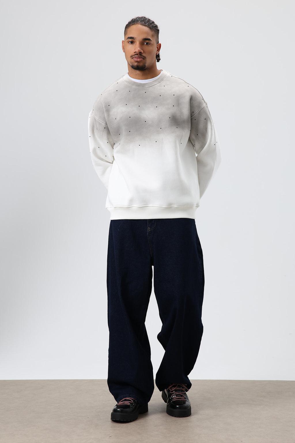 Yıkamalı Taş Detaylı Oversize Sweatshirt Ekru