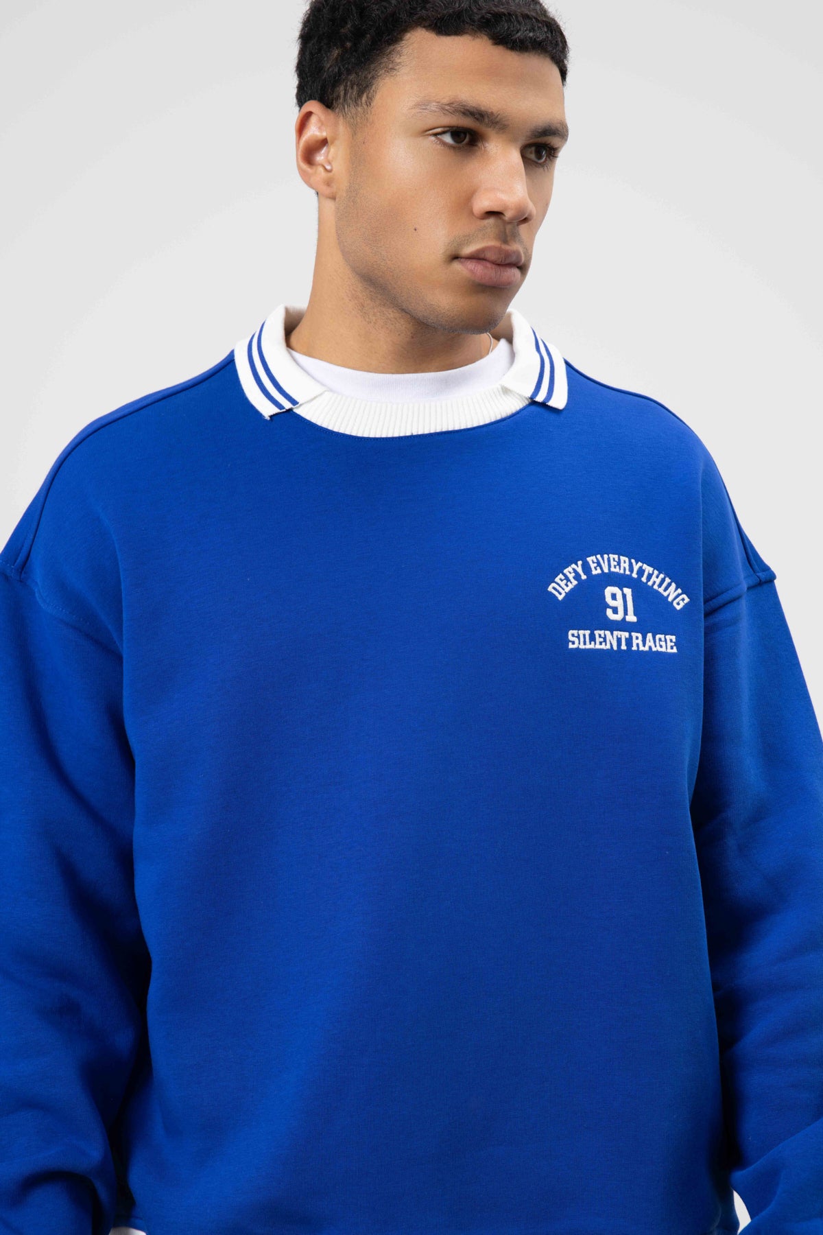 Oversize Yaka Nakış Detaylı Sweatshirt Saks
