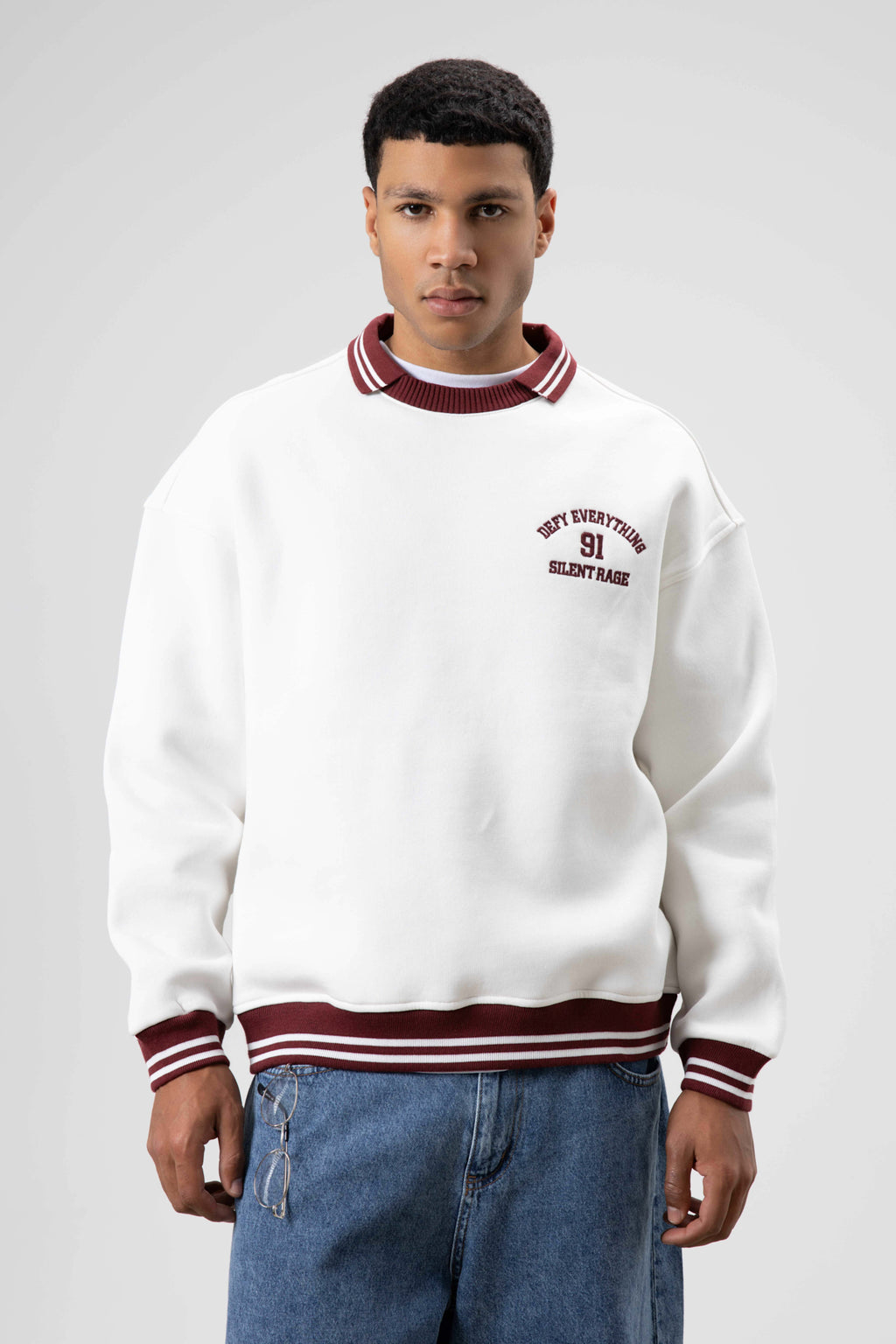 Oversize Yaka Nakış Detaylı Sweatshirt Ekru
