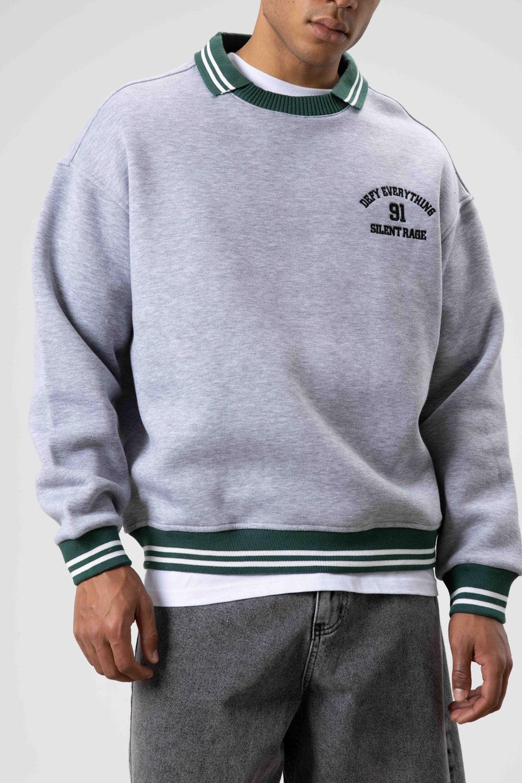 Oversize Yaka Nakış Detaylı Sweatshirt Gri Melanj