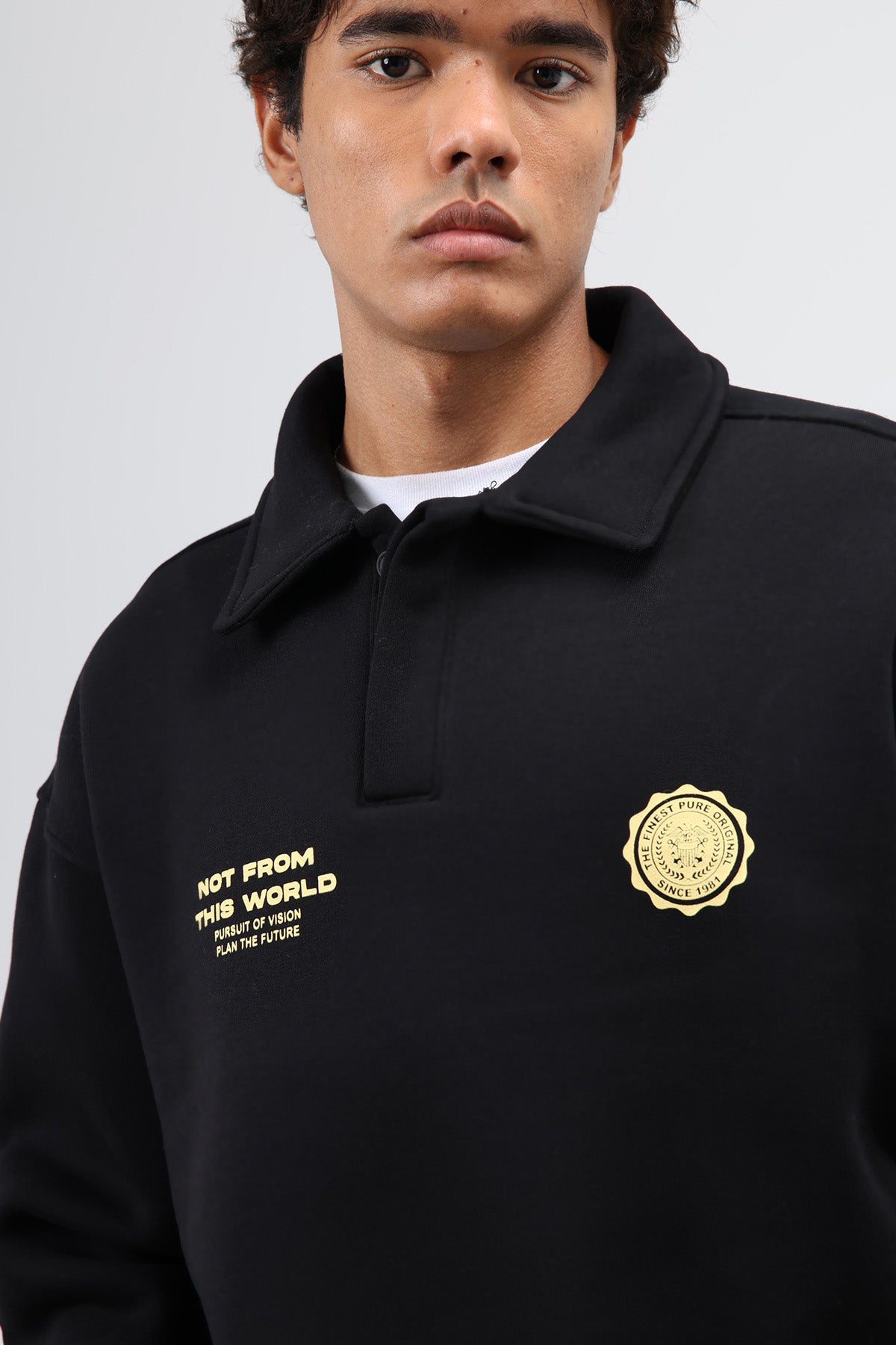 Polo Yaka Oversize Baskılı Yıkamalı Sweatshirt Siyah