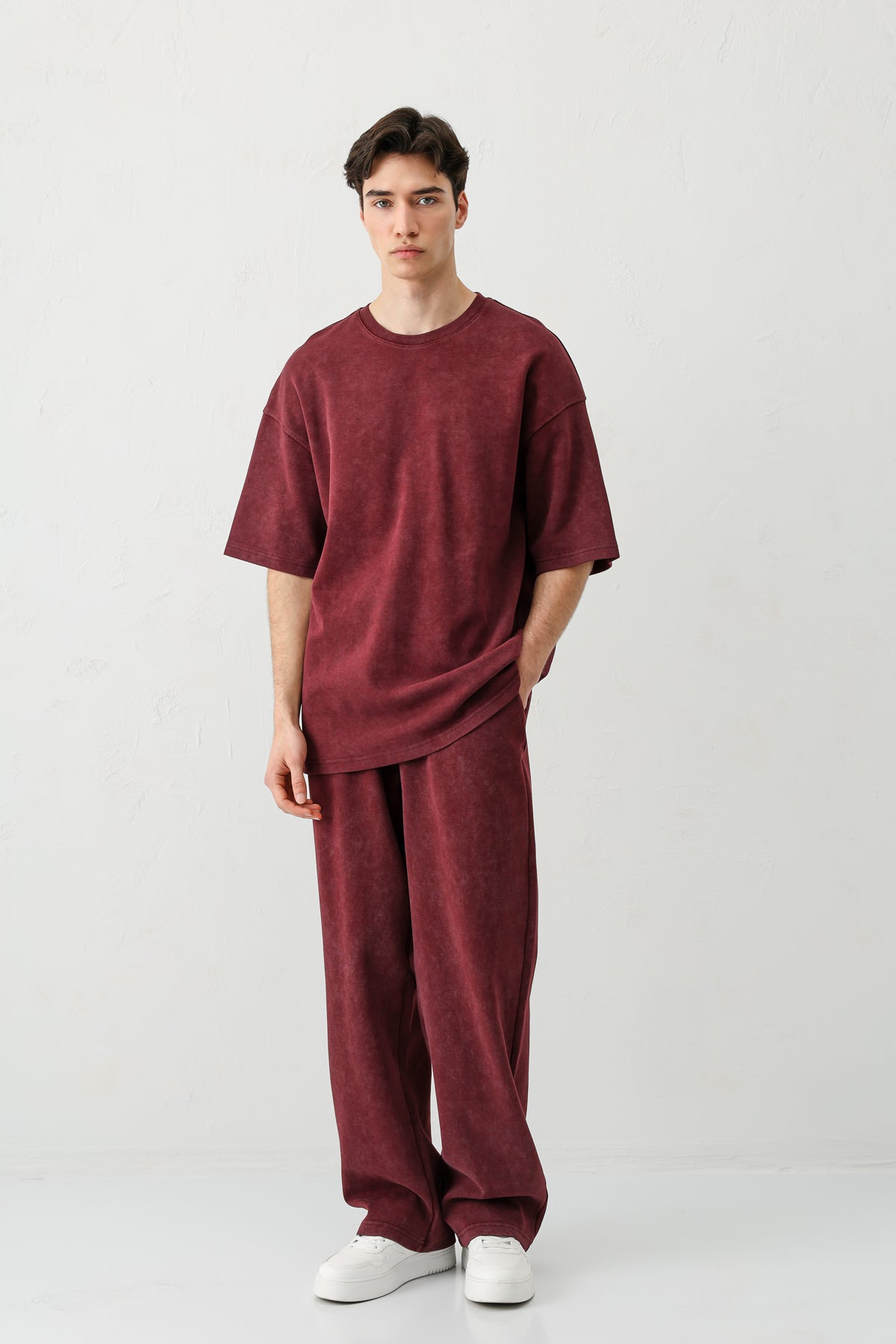 Kısa Kollu Yıkamalı Oversize Tişört Bordo