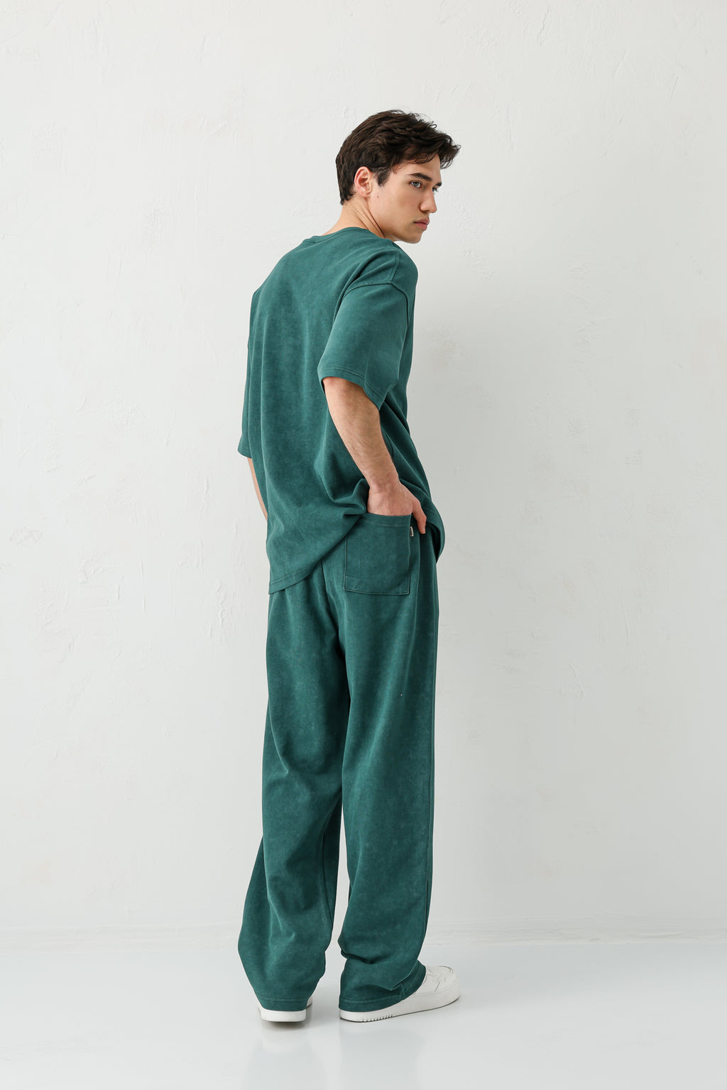 Kısa Kollu Yıkamalı Oversize Tişört Nefti