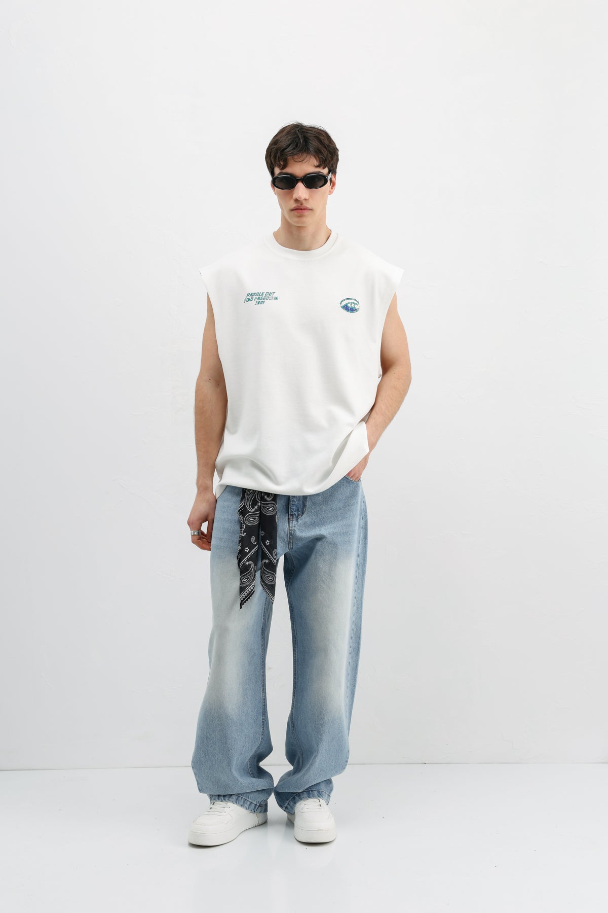 Oversize Baskılı Kolsuz Tişört Beyaz