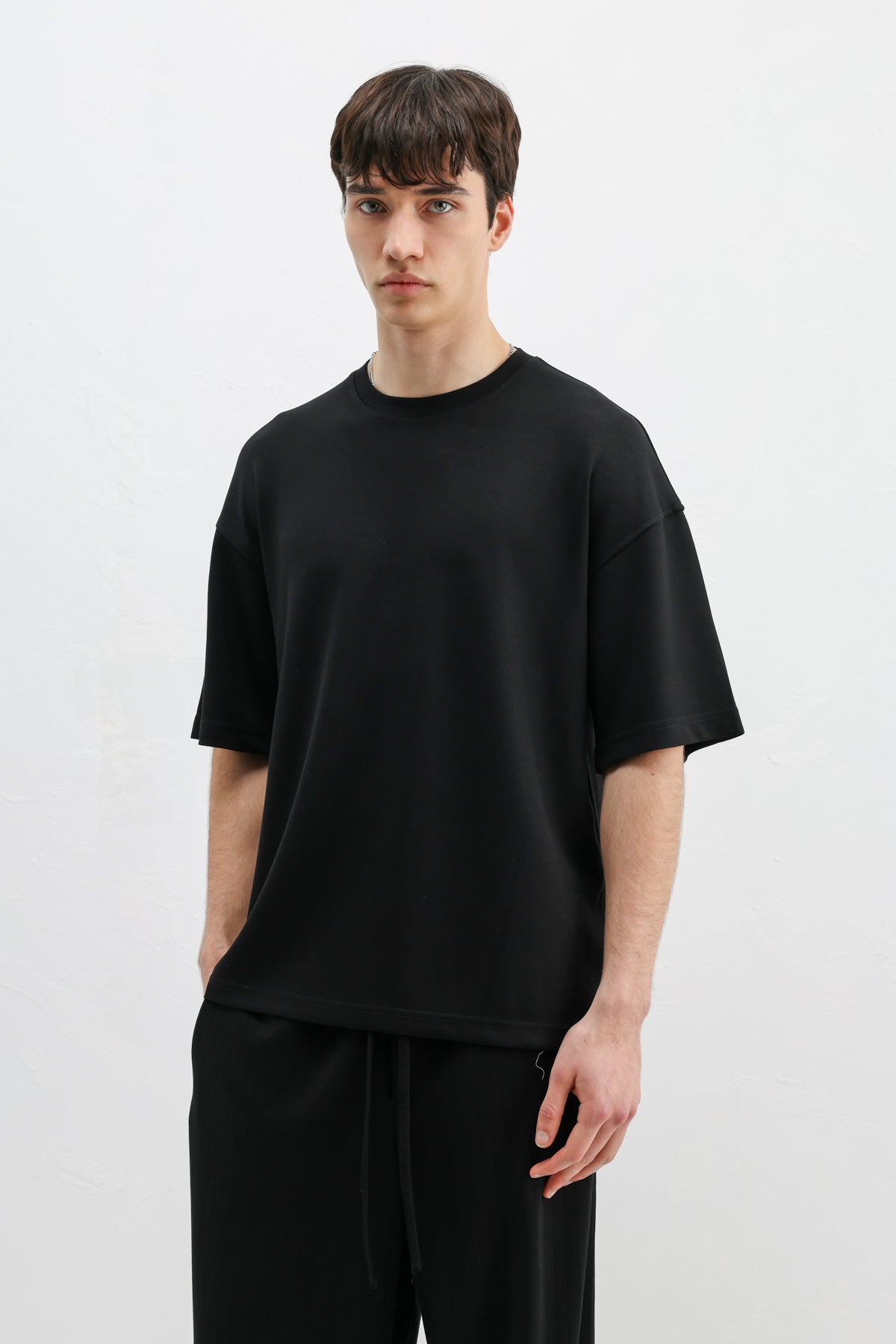 Modal Karışımlı Oversize Tişört Siyah
