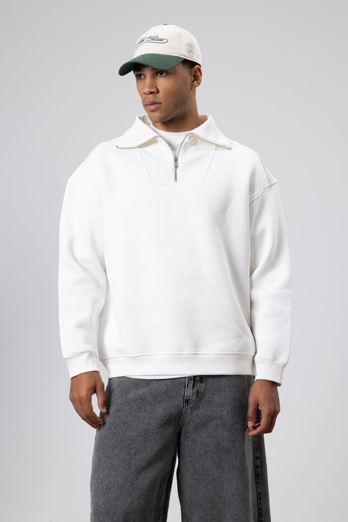 Basic Fermuarlı Dik Yaka Sweatshirt Ekru