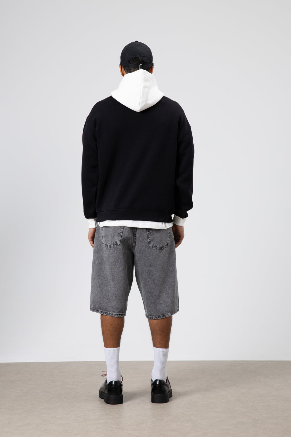 Çift Renk Baskılı Oversize Sweatshirt Siyah