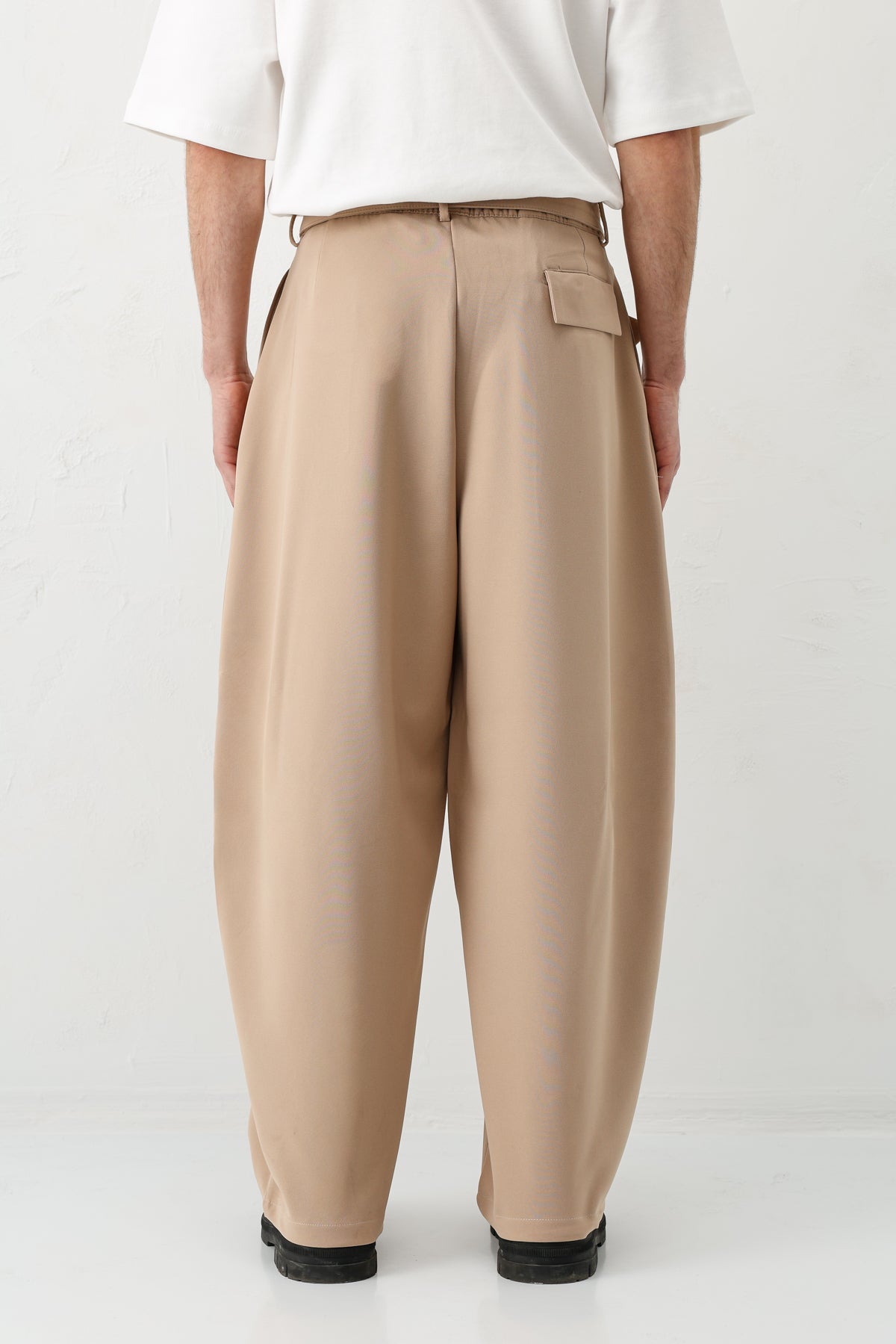Barrel Fit Tailored Fit Kemerli Pantolon Bej