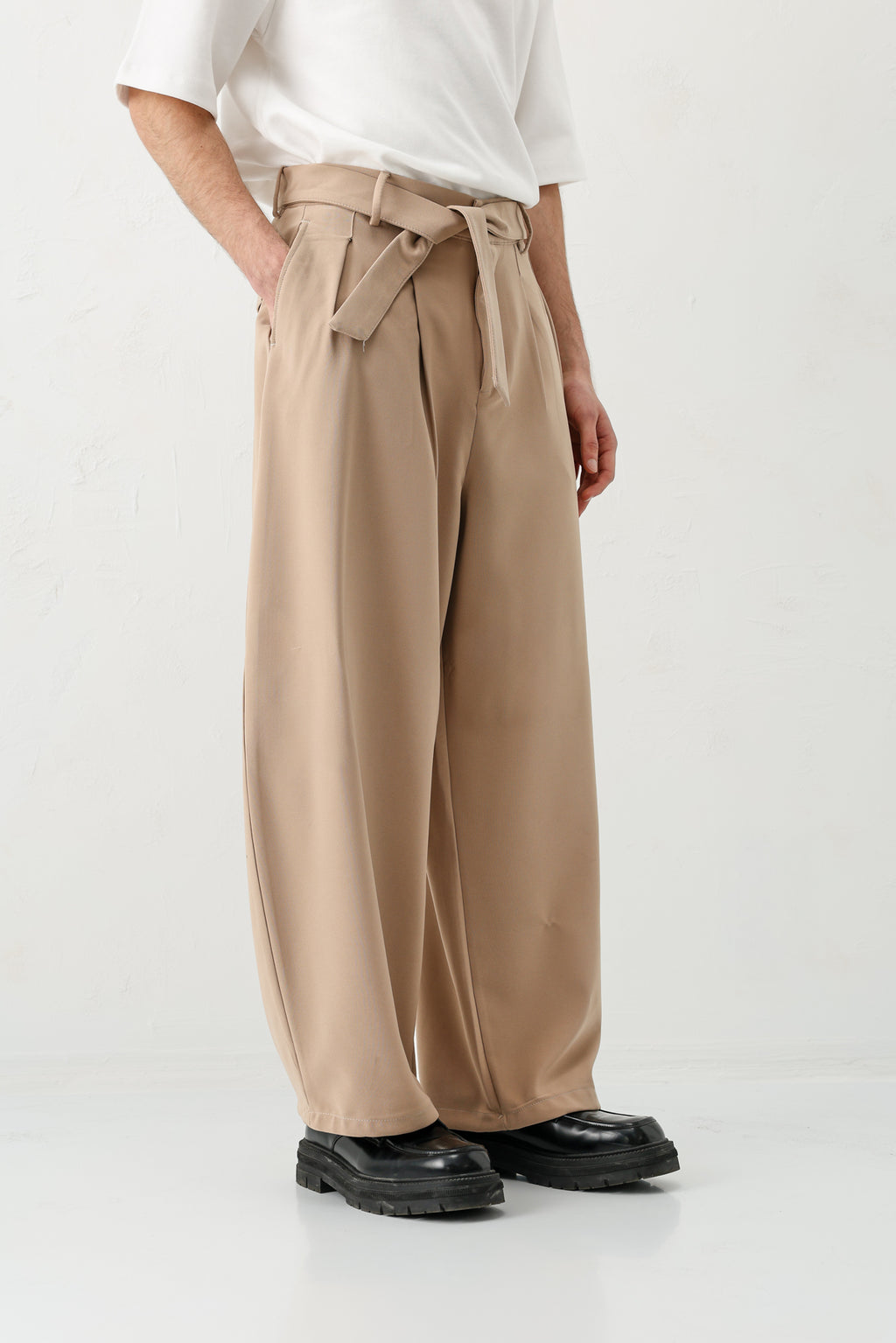 Barrel Fit Tailored Fit Kemerli Pantolon Bej