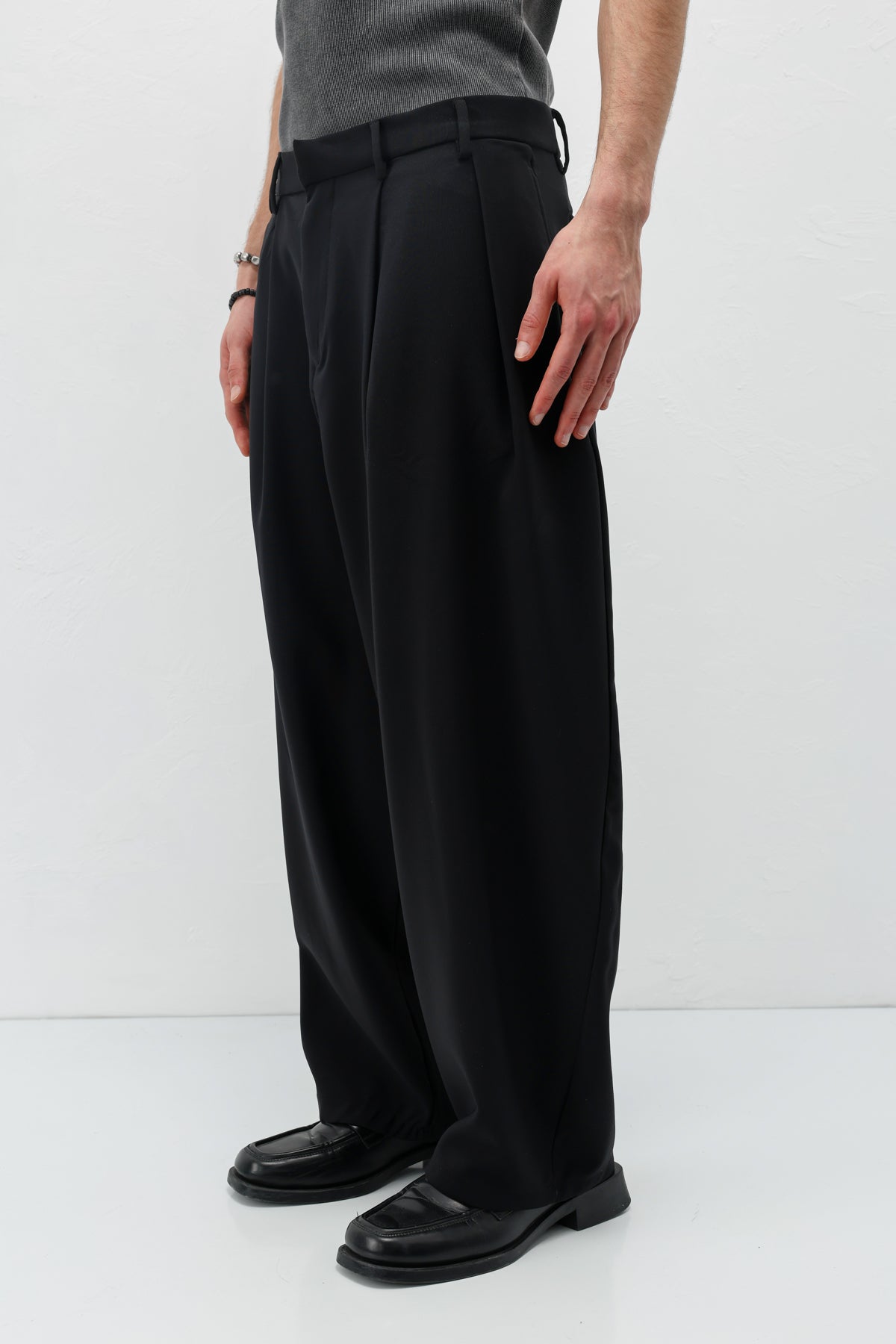 Barrel Fit Tailored Pantolon Siyah